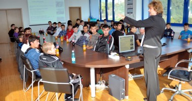 Stire din Cultură-Educație : Șantierul Naval Constanța, sponsor al Conferinței Studenților din Domeniul Științelor Inginerești