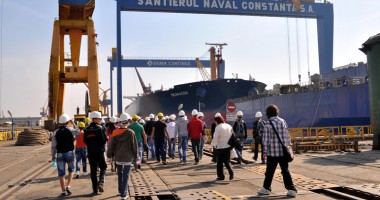 SNC "recrutează" specialiștii  de mâine direct de pe băncile școlii - 5