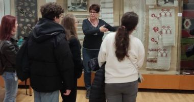 Stire din Cultură-Educație : Săptămână românească la Muzeul de Artă Populară: ateliere, comori și expoziții unice