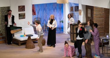 Stire din Cultură-Educație : Săptămână cu teatru, film și muzică, la stagiunea estivală a Teatrului de Stat Constanța
