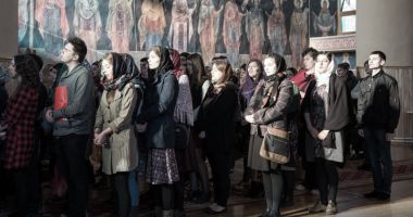 Stire din Social : Săptămâna Patimilor. "La întâlnirea cu Hristos trebuie să avem haina sufletului nepătată"