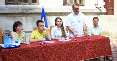 Stire din Cultură-Educație : Șapte elevi constănțeni,  bursieri cu merite olimpice internaționale