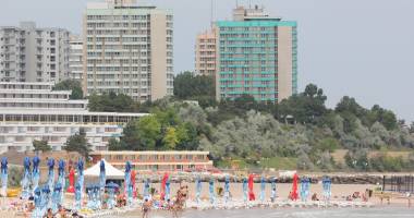 Stire din Politică-Administrație : Șapte milioane de lei pentru reabilitarea falezei Neptun