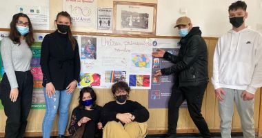 Stire din Cultură-Educație : Șapte unități de învățământ s-au reunit online pentru a sărbători Mica Unire