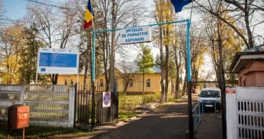 Scandal la un spital de psihiatrie. Zeci de angajați sunt acuzați că ar fi legat pacienții de paturi