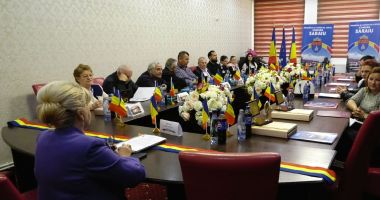 Stire din Politică-Administrație : Dorinela Irimia și membrii Consiliului local Saraiu au depus jurământul