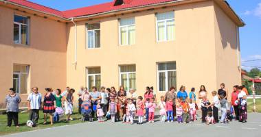 Ce surprize a pregătit primarul din Saraiu, Dorinela Irimia,  la începutul anului școlar - 3