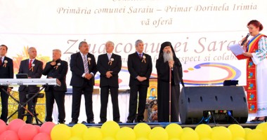 Vicepremierul Gabriel Oprea  a primit cheia localității Saraiu de la primarul Dorinela Irimia - 5