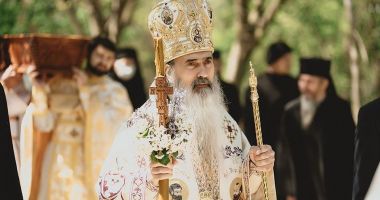 Stire din Social : Creştinii ortodocşi sărbătoresc Izvorul Tămăduirii