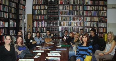 Stire din Cultură-Educație : Universitatea "Ovidius" / Semnificația unei sărbători americane