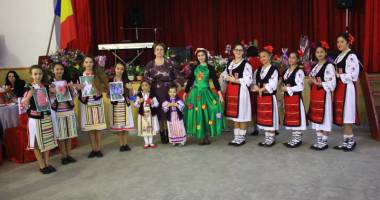 Sărbătoare în "Familia Saraiu". Primarul Dorinela Irimia, la moment aniversar - 6