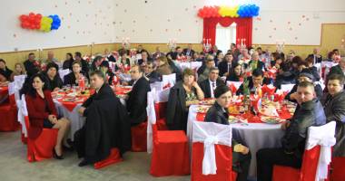 Sărbătoare în "Familia Saraiu". Primarul Dorinela Irimia, la moment aniversar - 3