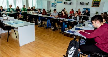 Sărbătoare la Liceul Teoretic "Nicolae Bălcescu" Medgidia - 2
