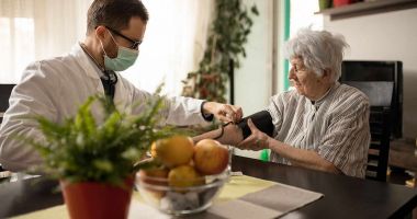 Stire din Sănătate : Sarea în exces cauzează hipertensiune și boli de inimă