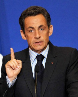 Stire din Actualitate : Sarkozy renunță la politică dacă pierde alegerile