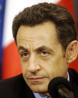 Stire din Actualitate : Sarkozy compară crimele din Franța  cu atentatele de la 11 septembrie
