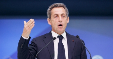 Stire din Actualitate : Sarkozy propune atitudini mai dure față de suspecții de terorism