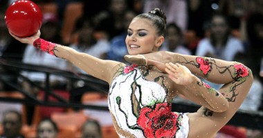 Galerie FOTO / Ce sexy e gimnasta pentru care divorțează Vladimir PUTIN - 6