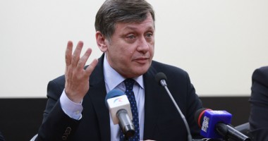 Stire din Politică-Administrație : "Martin Schulz să se facă negustor de energie"