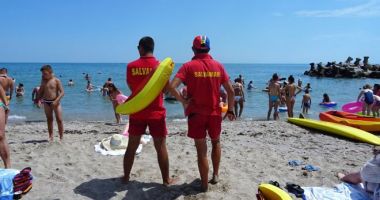 Stire din Eveniment : Bărbat înecat în stațiunea Mamaia, în zona hotelului Parc