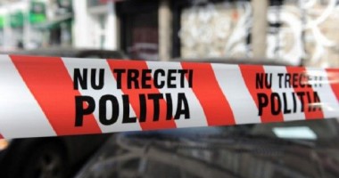 Stire din Eveniment : S-a sinucis, aruncându-se  de la etajul trei al blocului