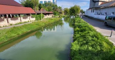 Galerie FOTO / Satul de vacanță, căutat de localnici dar și de turiști, de 1 Mai. Atmosferă „timidă”, de început de sezon - 3