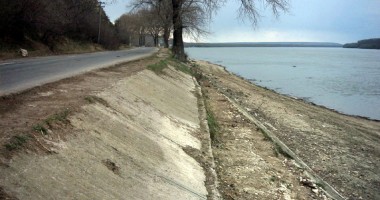Stire din Social : S-au finalizat hărțile de risc pentru inundații