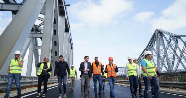 Stire din Economie : S-au încheiat lucrările pe autostrada A2