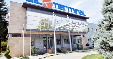 Stire din Economie : S-au luptat să distrugă compania Oil Terminal