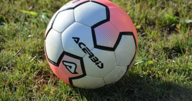 Stire din Sport : S-au stabilit datele la care se vor relua ligile inferioare de fotbal din județul Constanța
