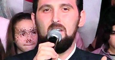 Stire din Social : Caz șocant la Școala nr. 39. Elevi spionați  de profesorul de muzică, în timp ce se dezbrăcau