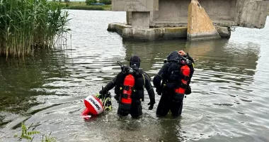 Stire din Eveniment : UPDATE Căutările minorei care ar fi căzut în Canalul Dunăre–Marea Neagră au fost sistate