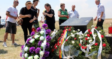 Jale și lacrimi amare pentru militarii morți în accidentul aviatic de la Tuzla - 2