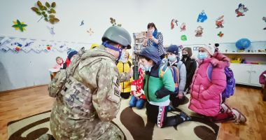 Stire din Social : Constanța: Moș Crăciun scafandru sosește marți din largul Mării Negre în portul militar