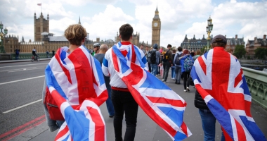 Stire din Actualitate : Scandalul Brexit! "Săgețile" Parlamentului European către Londra