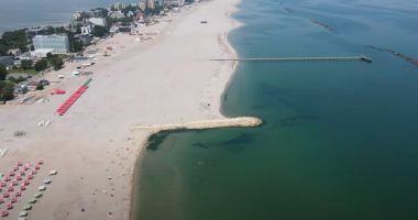 Stire din Social : Scandal mocnit pe plajele lărgite: Românii nu vor avea beach bar-uri nici anul viitor