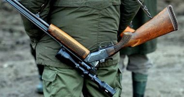Stire din Eveniment : Scandal în stradă, încheiat cu focuri de armă. Poliţiştii fac cercetări