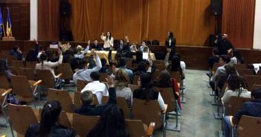 Stire din Cultură-Educație : Din scandal în scandal. Semne de întrebare la alegerea noului lider al elevilor constănțeni