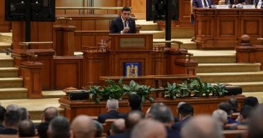 Stire din Actualitate : George Simion a anunțat că nu mai depune acum moţiunea de cenzură