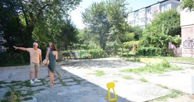 Scandal între vecini pe locurile de parcare! "Să ne dea primăria spațiu pentru mașini!" - 5