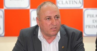 Stire din Politică-Administrație : Scandalul din PNȚCD continuă. Chesoi, acuzat că aduce prejudicii de imagine partidului