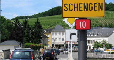 Stire din Actualitate : României îi va fi refuzată aderarea la Schengen!