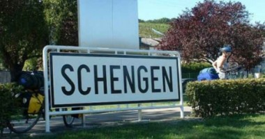 Stire din Actualitate : Discutarea aderării României la Schengen, amânată de Consiliul JAI