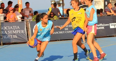 Stire din Sport : "Schools Battle" a intrat în linie dreaptă. S-au stabilit meciurile finale