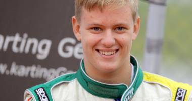 Auto: Fiul lui Schumacher se pregătește de debutul în Formula 4
