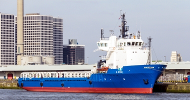 Stire din Economie : Sclavie cu brevet de ofițer maritim
