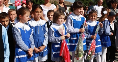 Sfaturi pentru părinți și copii, în prima zi de școală