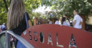 Stire din Actualitate : Adolescent de 14 ani, umilit în stil mafiot de colegii de clasă. CHINURILE la care a fost supus