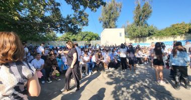Stire din Cultură-Educație : A început școala! Odată cu ea, și maratonul părinţilor din Constanţa la unităţile de învăţământ