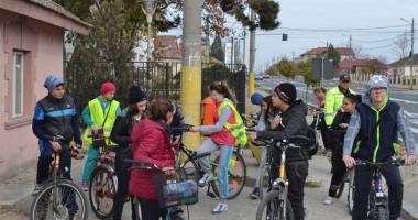 Activități școlare într-un proiect de peste 100.000 euro